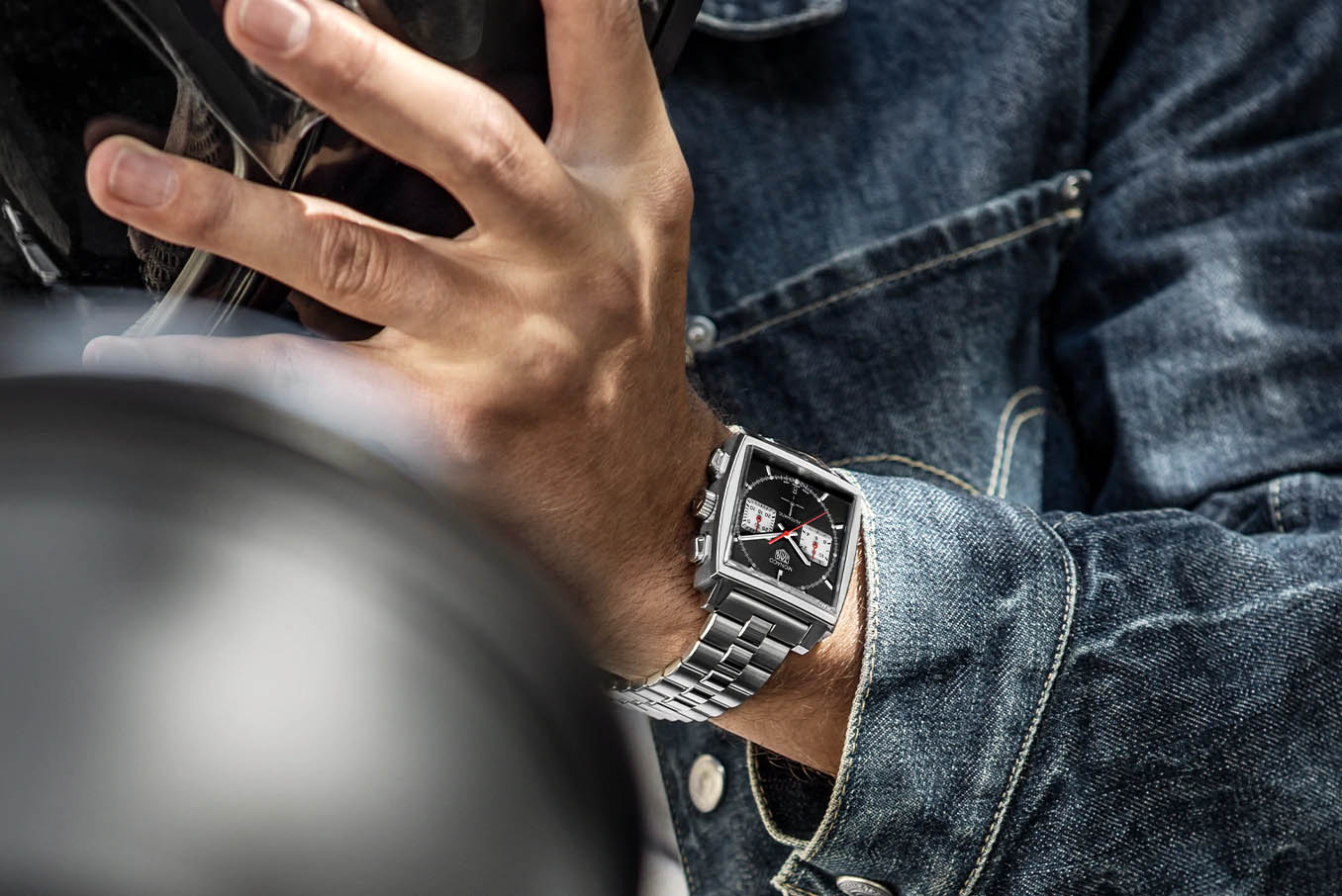 thiet ke lam nen tinh bieu tuong cua dong ho cao cap phan 3.4