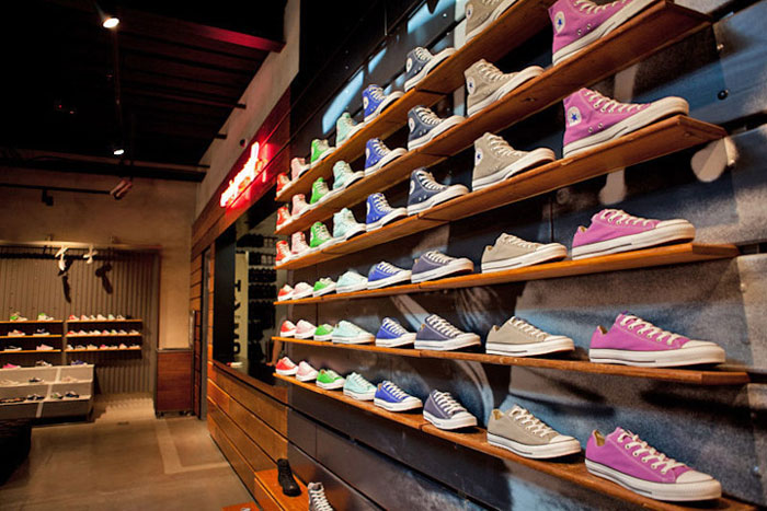 co nen mua giay converse outlet khong rui ro hay co hoi.1