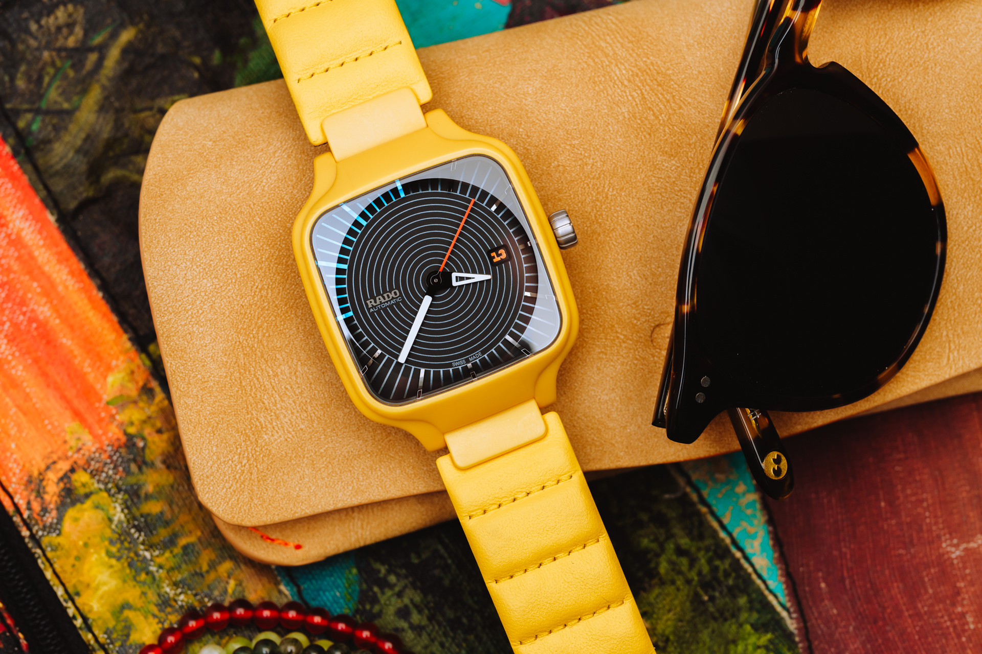 diem danh nhung mau dong ho rado true square duoc san lung nhieu nhat.6