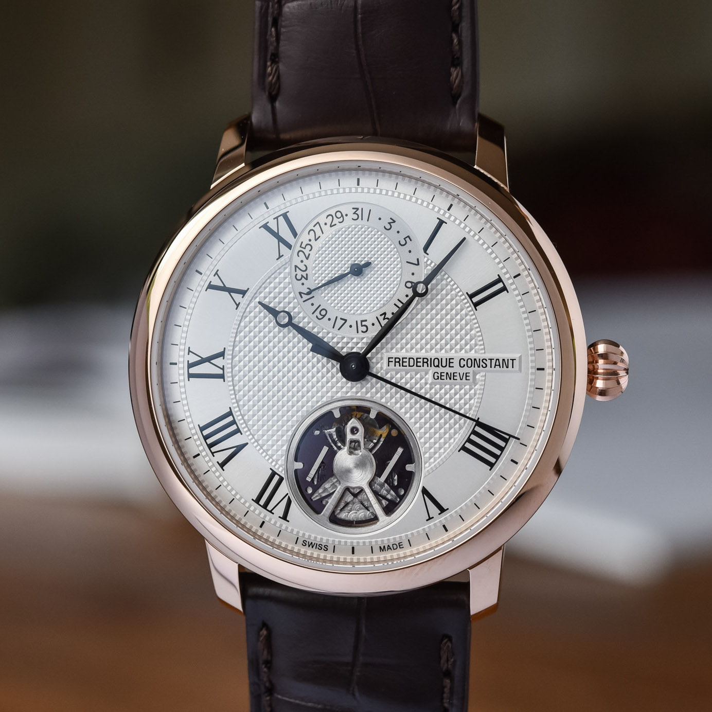 bst dong ho an tuong cua frederique constant trong nam 2021.1