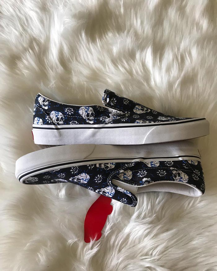 kham pha ngay doi giay hoa tiet dau lau cuc doc dao cua vans.4