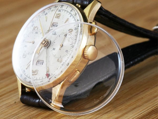 tim hieu ve kinh cung trong che tac dong ho cao cap.4