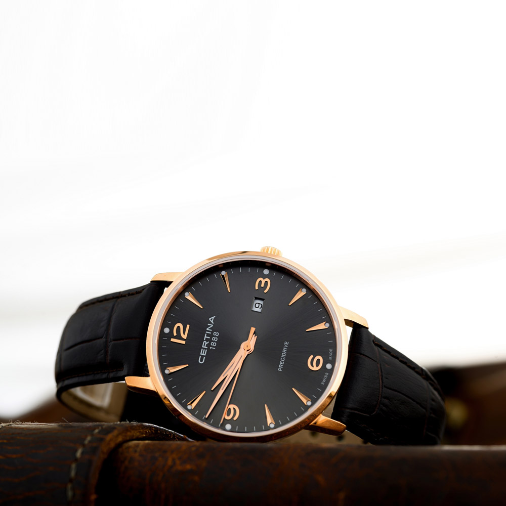 top nhung chiec dong ho gia hoi ma sieu chat luong cua cac thuong hieu noi tieng.3