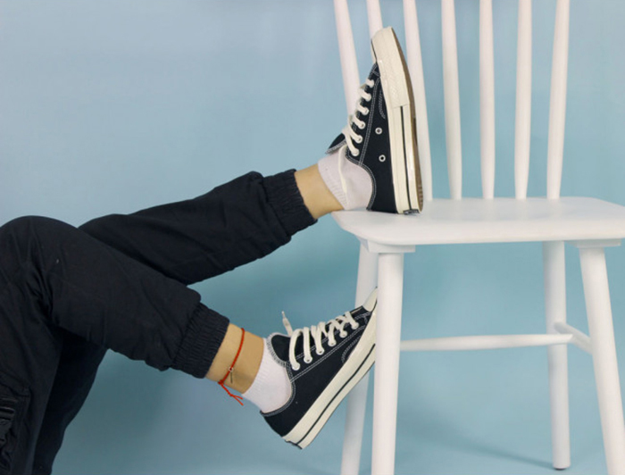 tang mot item giay sieu hot cho tin do me converse 1970s black low.3