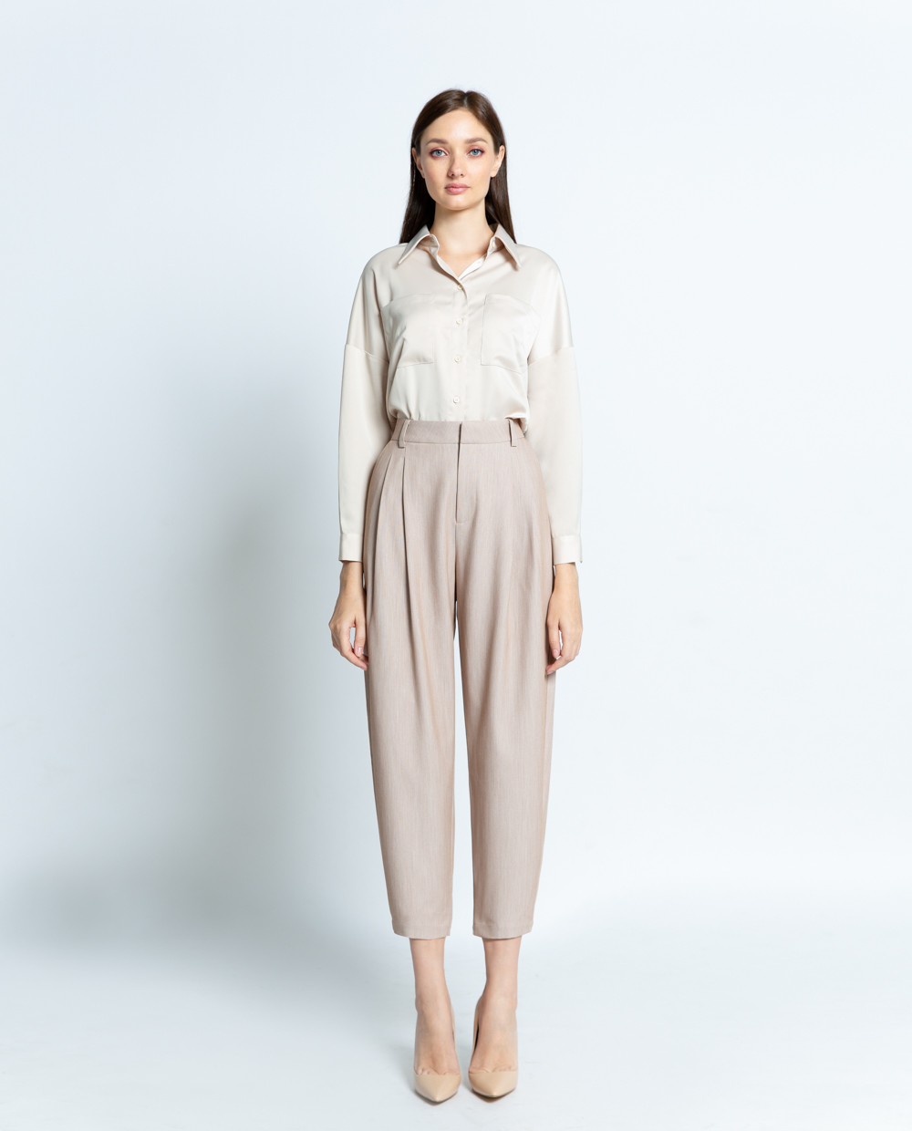 cach phoi quan tay voi ao so mi chuan thanh lich cho nang.2