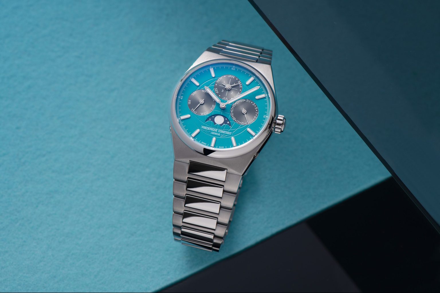 frederique constant phien ban danh rieng cho ki niem thanh lap uae.2