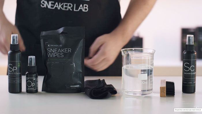 nam long cach ve sinh giay converse 1970s.7