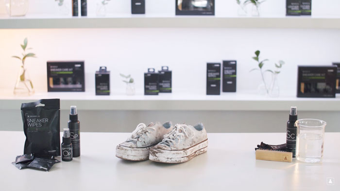 nam long cach ve sinh giay converse 1970s.2