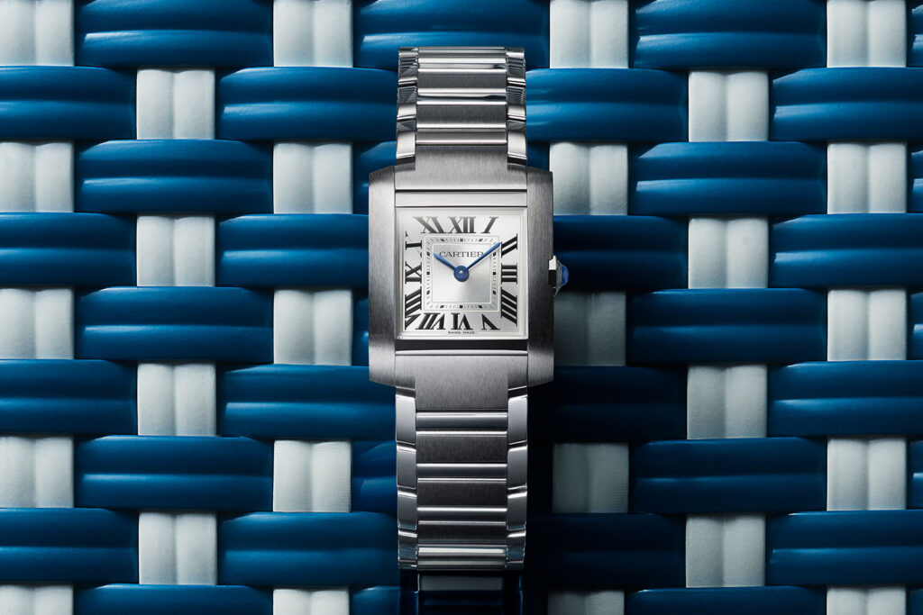 dien mao moi cua thiet ke bieu tuong tank francaise dong ho certier.3