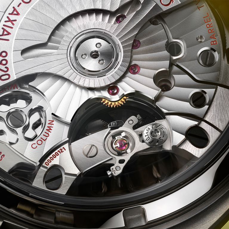 kham pha dong ho speedmaster super racing cua omega.3