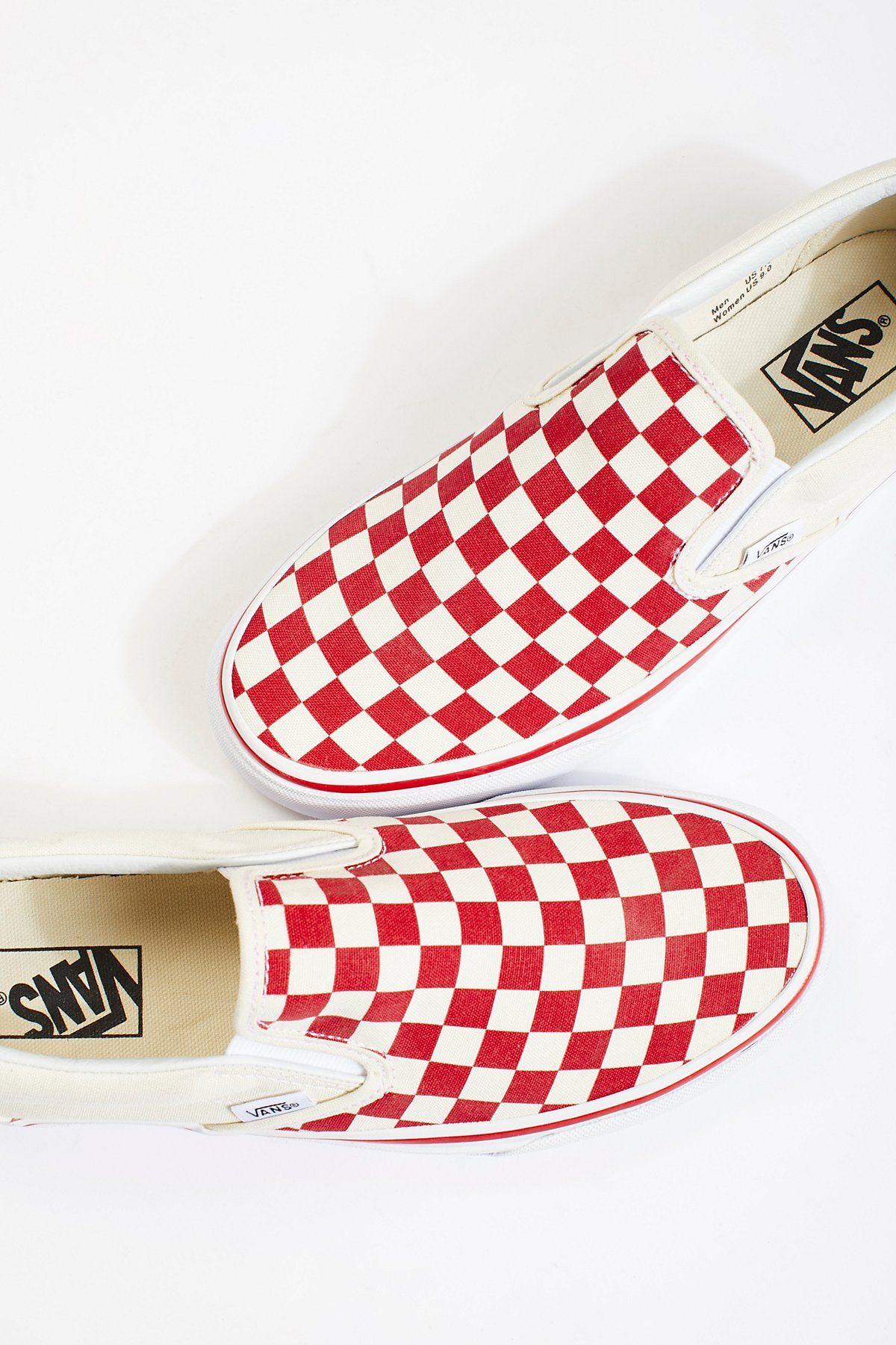 vans slip on checkerboard do doc dao thu hut gioi mo dieu.5