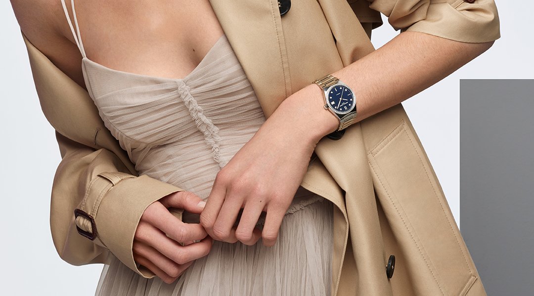 bo suu tap dong ho highlife voi co may thoi gian hoan hao.4