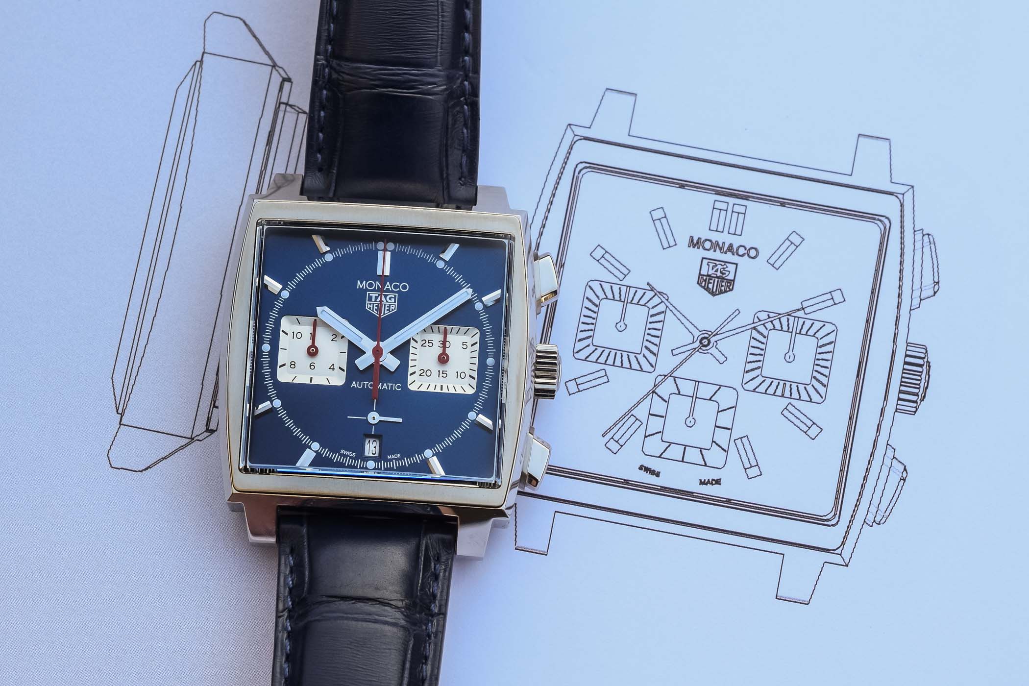 tim hieu vi sao bst dong ho tag heuer monaco lai thu hut den vay.3