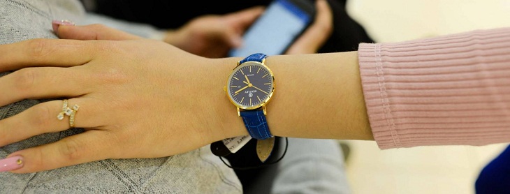 nhung kieu dang mat dong ho pho bien hien nay.1