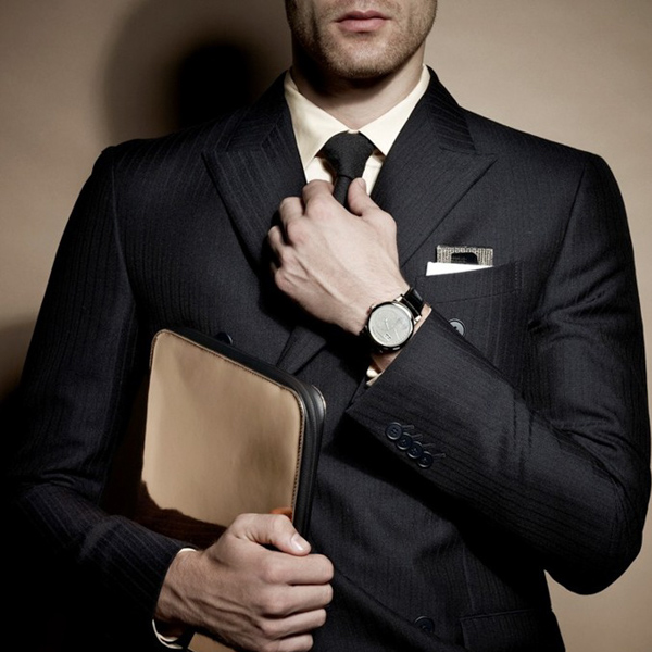 tips chon dong ho cho nguoi co co tay to.2