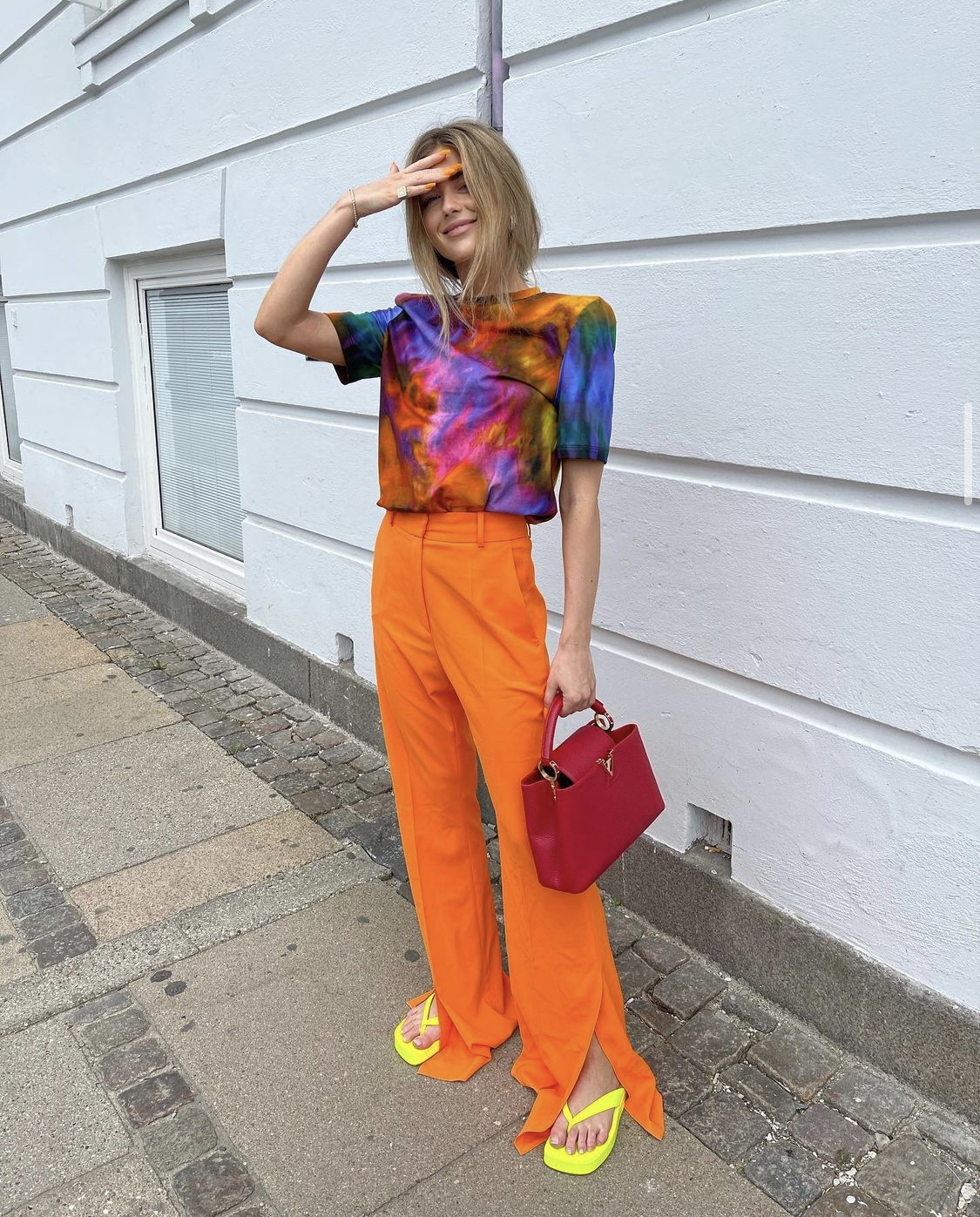 diem danh nhung tai khoan instagram hang dau cho nang me color blocking.3