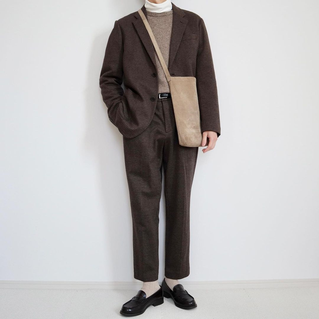 phoi do phong cach dark academia cho chang.5