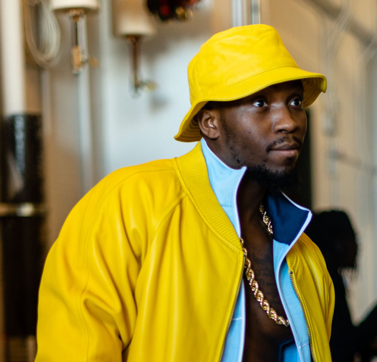 nhung item mu bucket pho bien duoc tin do thoi trang lua chon.3