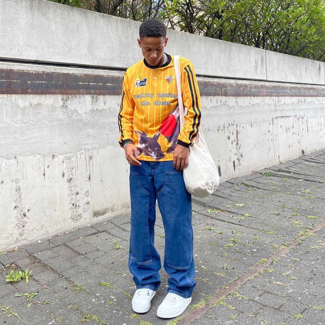 phoi do mau vang phong thuy cho nam 2023.1