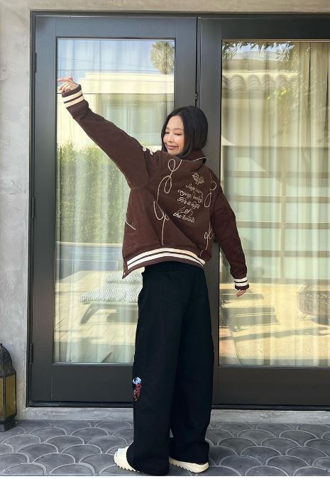 xu huong thoi trang khi mix quan dai nam 2023 duoc cac idol nu ua chuong.3