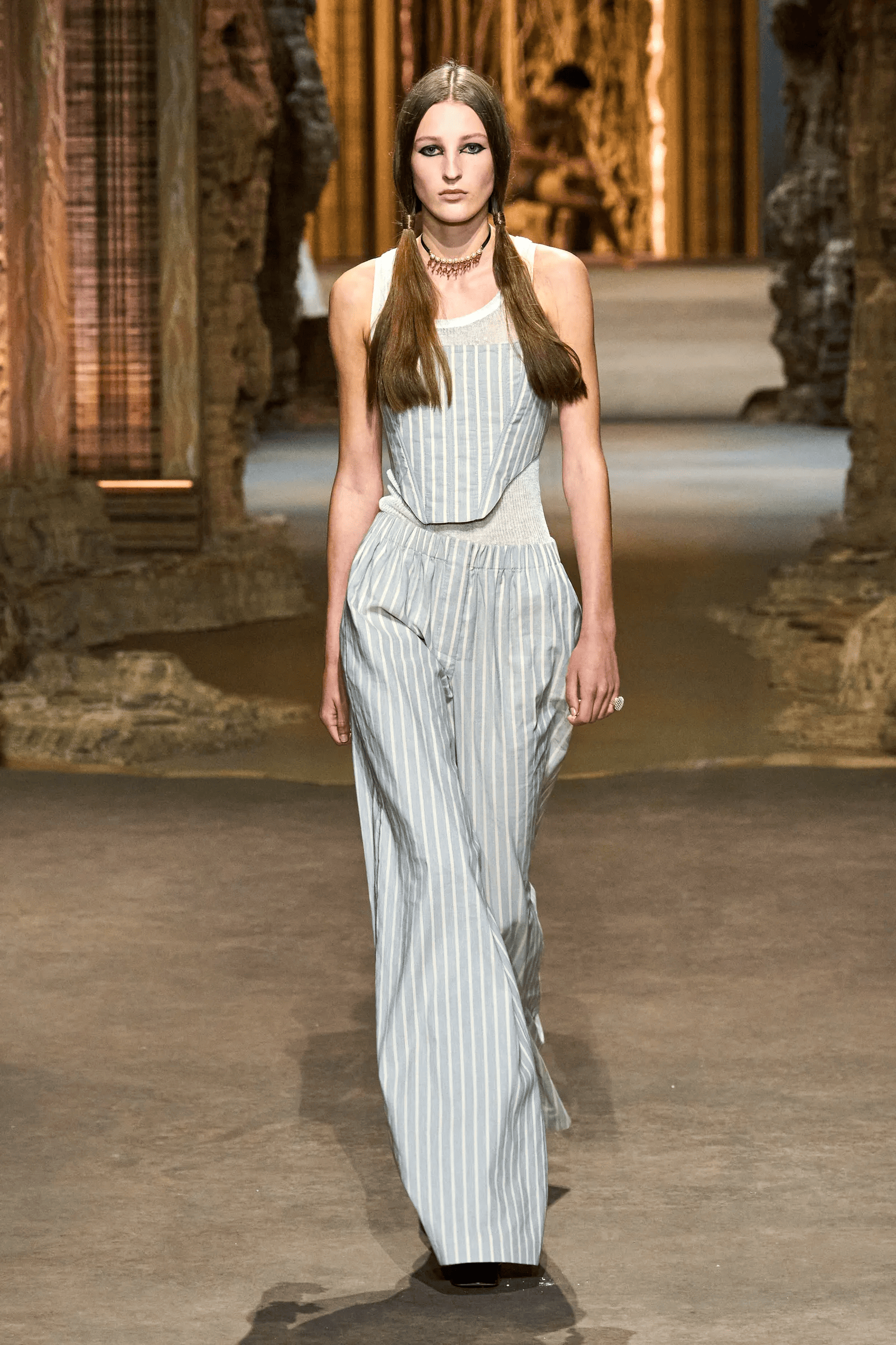 diem danh nhung hoa tiet trang phuc hot nhat cho mua he nam 2023.5