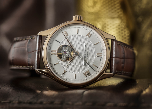 bo suu tap classic cua thuong hieu dong ho frederique constant.6