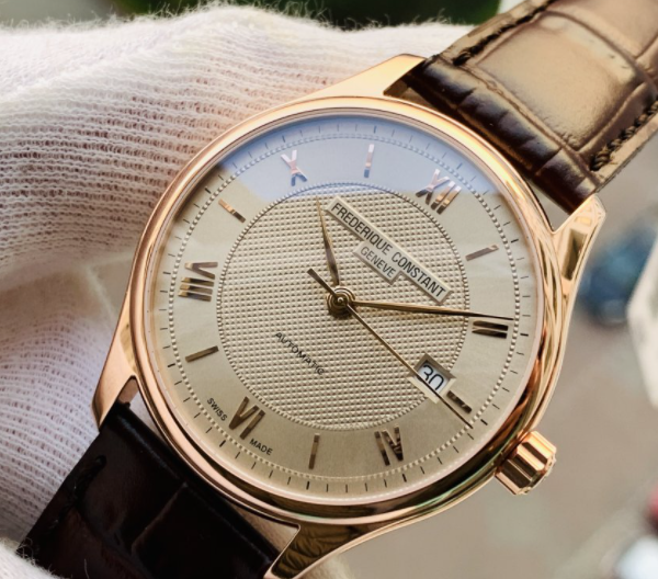 bo suu tap classic cua thuong hieu dong ho frederique constant.4