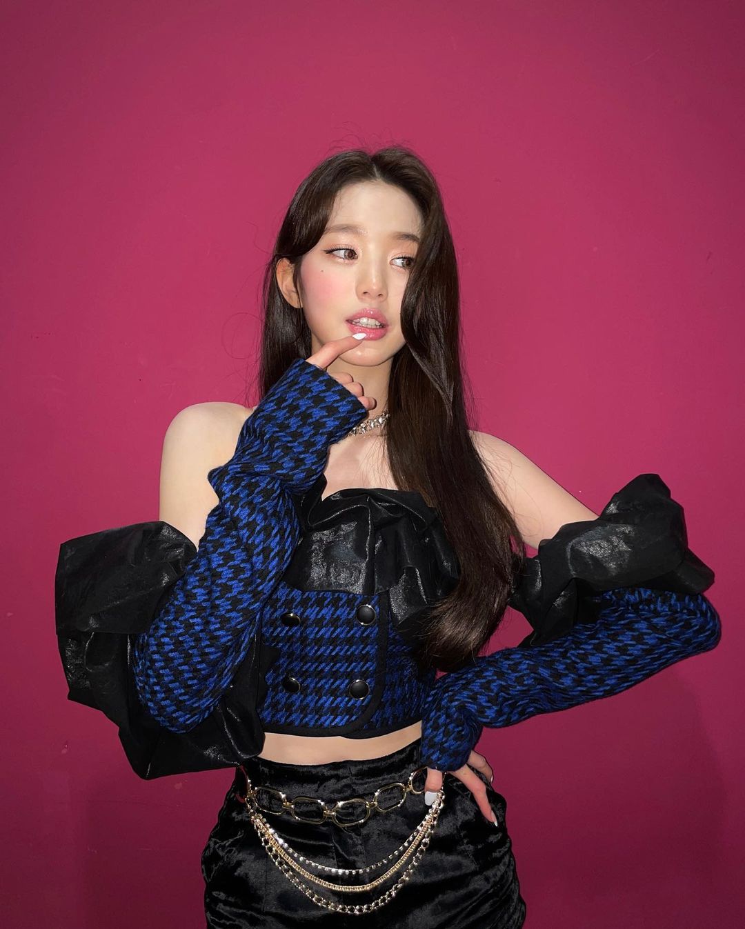 nhung kieu dang ao tre vai khong the bo qua trong mua he 2023.4