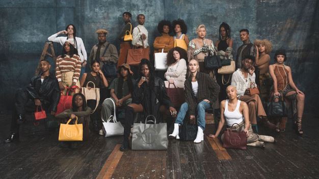 telfar shopping bag chiec tui khuay dao gioi mo dieu.4