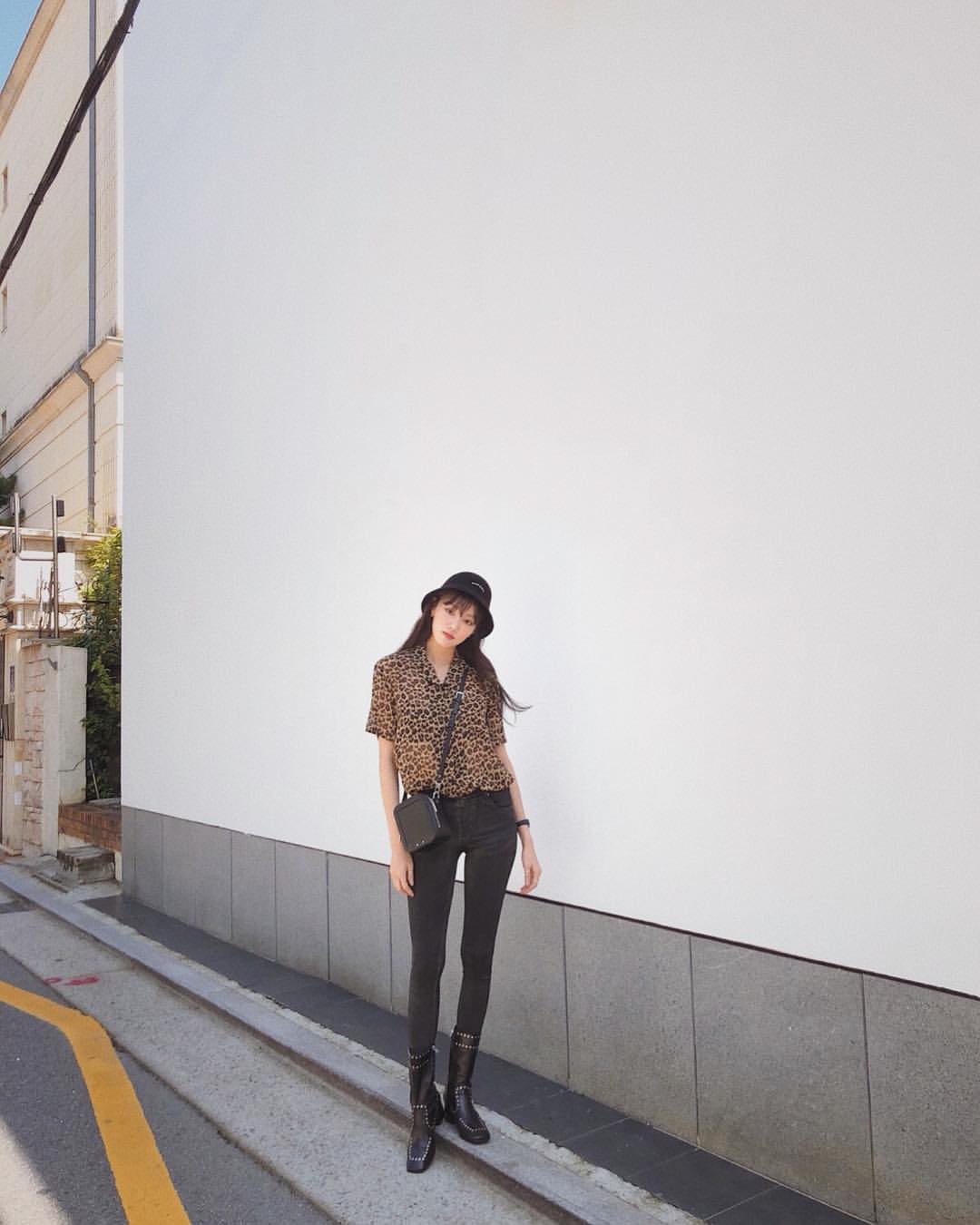 phong cach phoi do dam chat it girl cua lee sungkyung.4