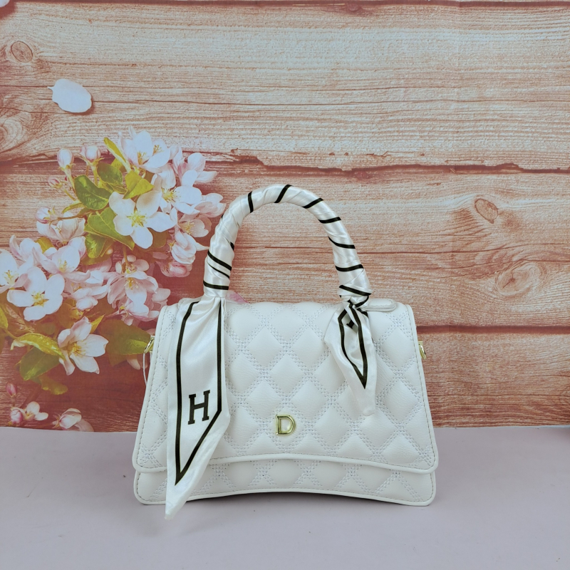 top dia chi mua tui xach da dep nhat tai phu yen.4