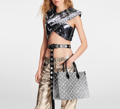 net tre trung duoc tao ra tu nhung chiec tui huyen thoai cua louis vuitton.2