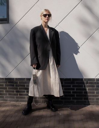 hoc cach phoi vay trang don gian ma thu hut.3