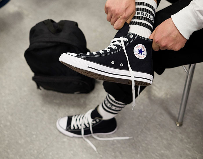 giai dap thac mac giay converse co phai giay the thao khong.2