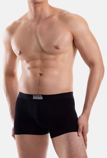 Mặc đồ lót sẽ giúp nam giới tự tin và thoải mái hơn trong việc giao tiếp