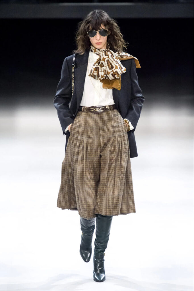 cac kieu dam va chan vay hien nay.7