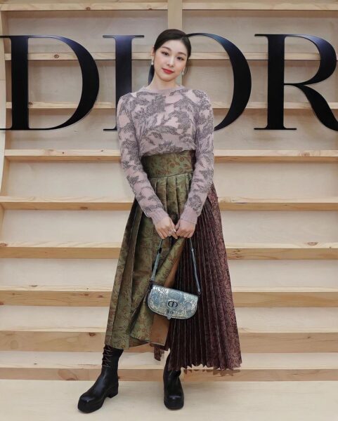 tim hieu ve phong cach nha mot dior.5