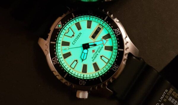 tim hieu ve phan luminous trong dong ho.1