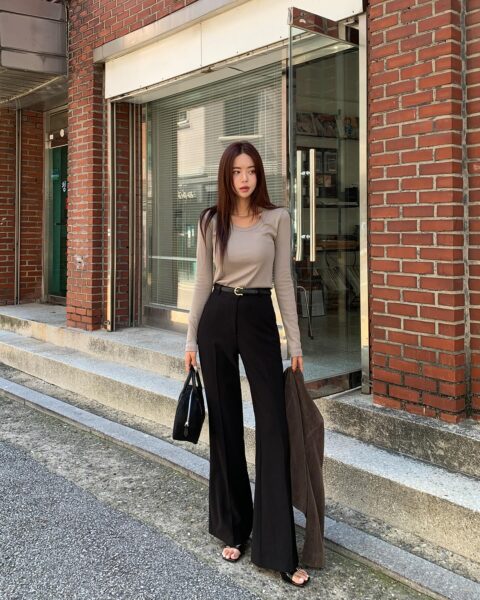 goi y cach phoi do voi quan den cho nang them thoi trang.2