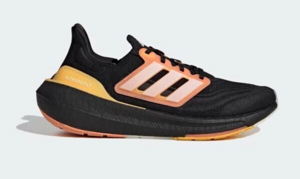 tim hieu 1 so mau giay adidas nam moi nhat hien nay.2