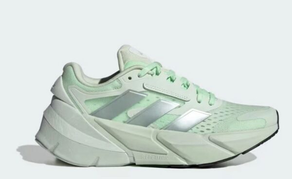top nhung doi giay adidas nu hot nhat hien nay.4