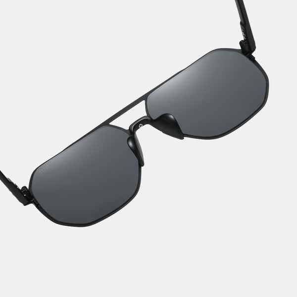 DEN kinh mat nam cao cap lecos lk71 7