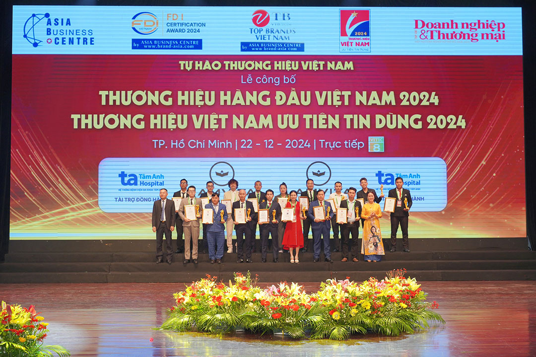 1080x720 Top 10 Thuong hieu Viet Nam tin dung 1