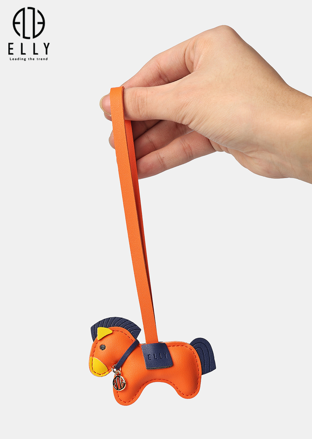 Charm ngua cat tuong ELLY 12