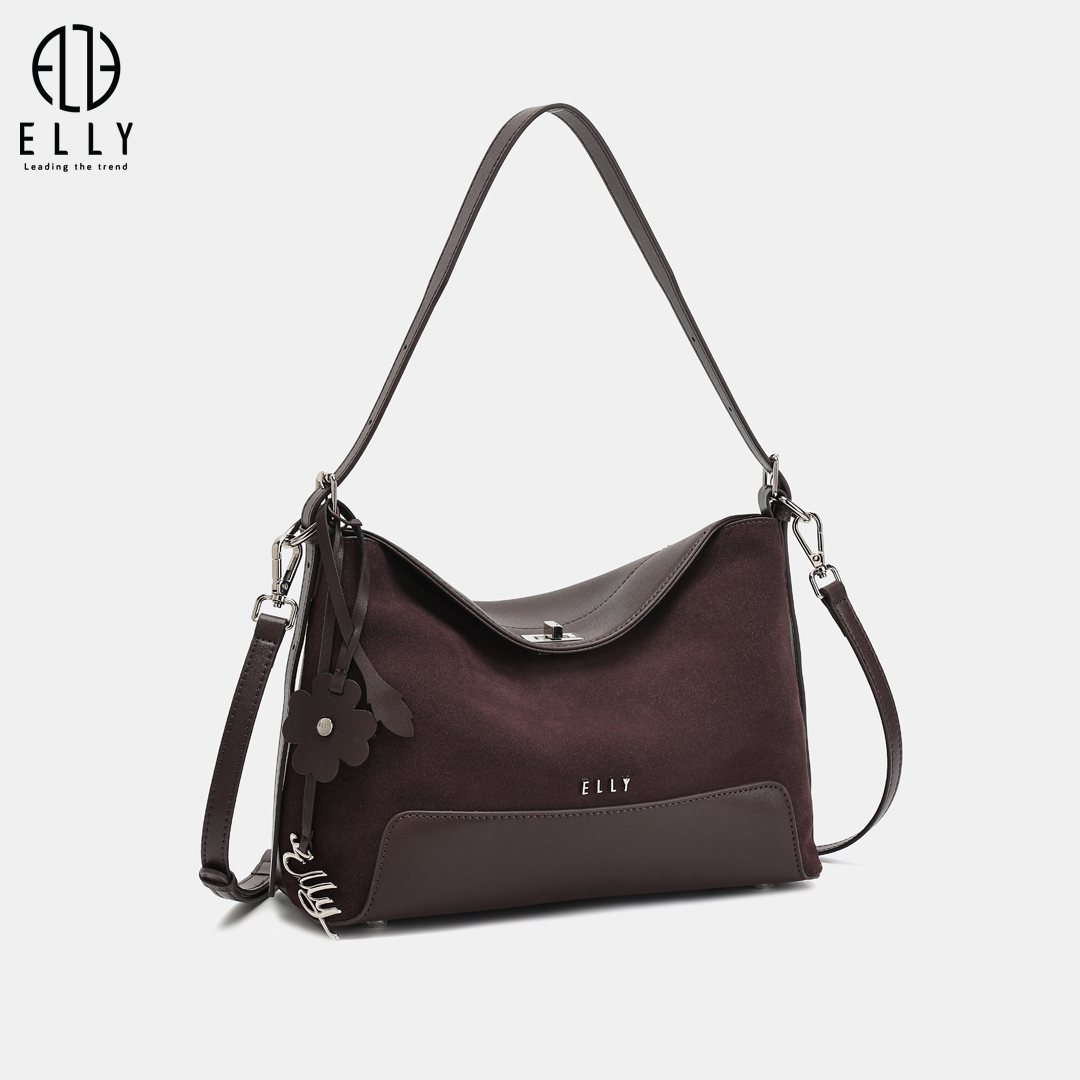 Mặt trước phần da được mài tạo bề mặt lì, mịn nhung có gắn logo ELLY